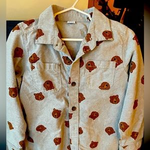 Old Navy 5 T button up bear shirt. Worn once, smoke free home.